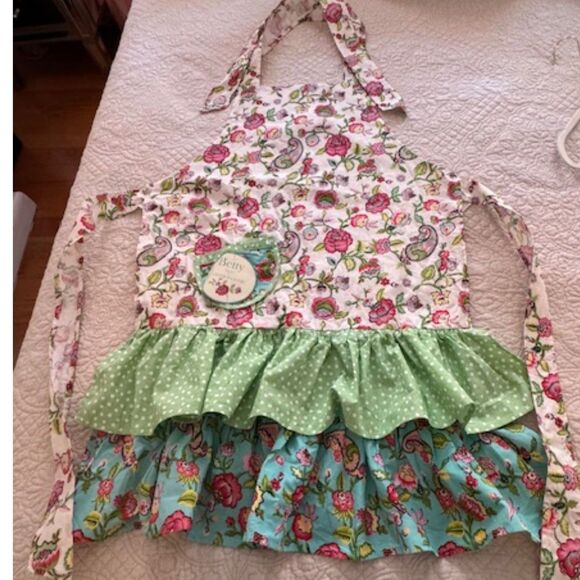 NWT Ulster Weavers Betty Paisley Cottage Core Apron. - Picture 1 of 5